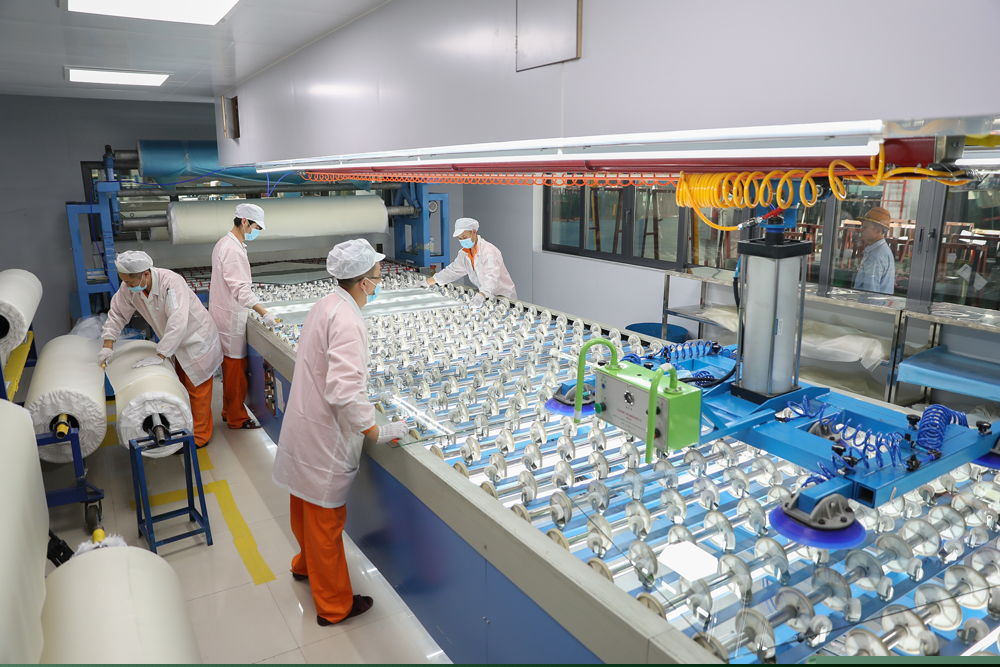 無(wú)塵恒溫恒濕夾層生產(chǎn)線